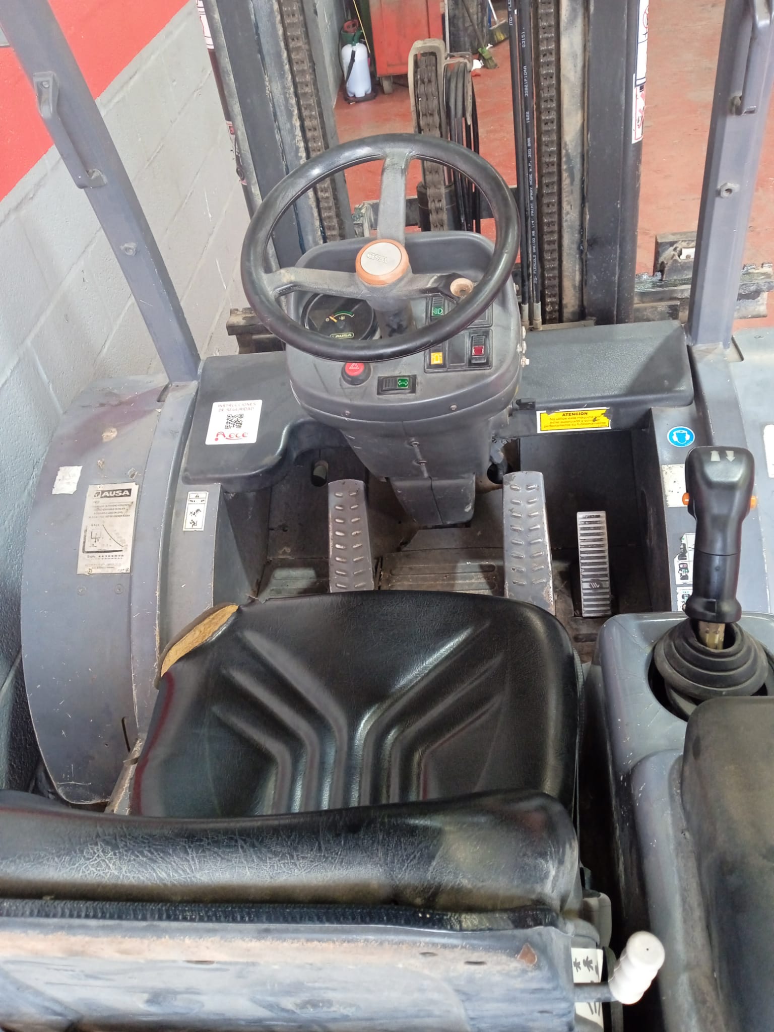 AUSA C250H X 4 - Imagen 3