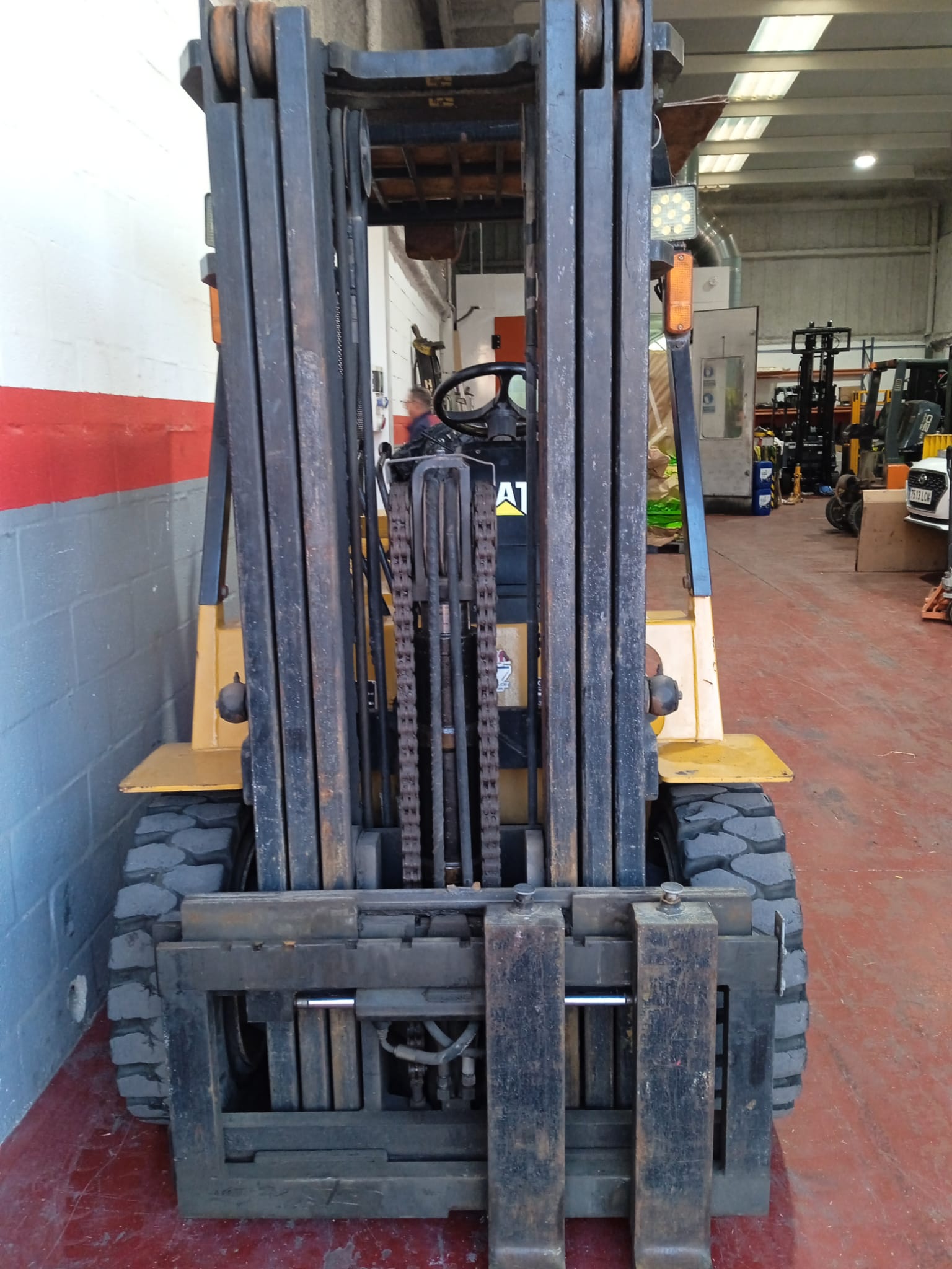 CATERPILLAR - DP30K - Imagen 3