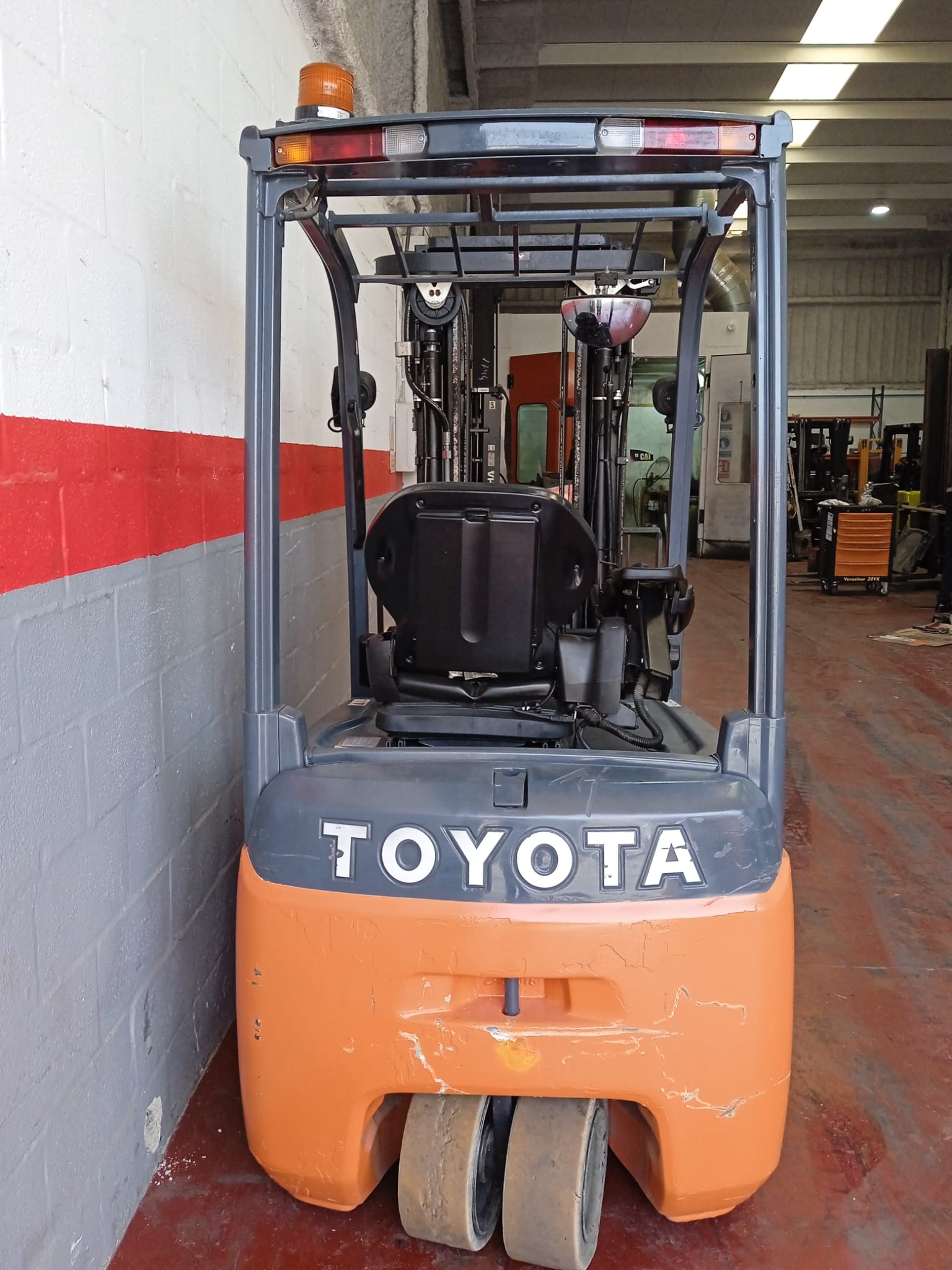 TOYOTA 8FBEK18T - Imagen 8