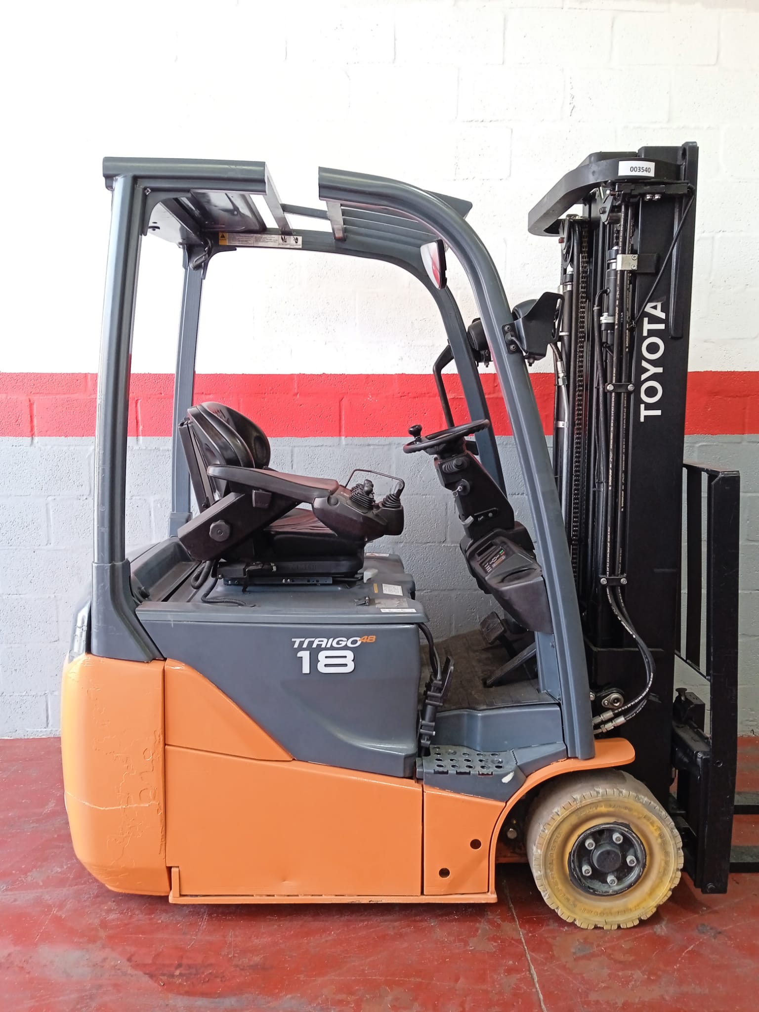 TOYOTA 8FBEK18T - Imagen 12