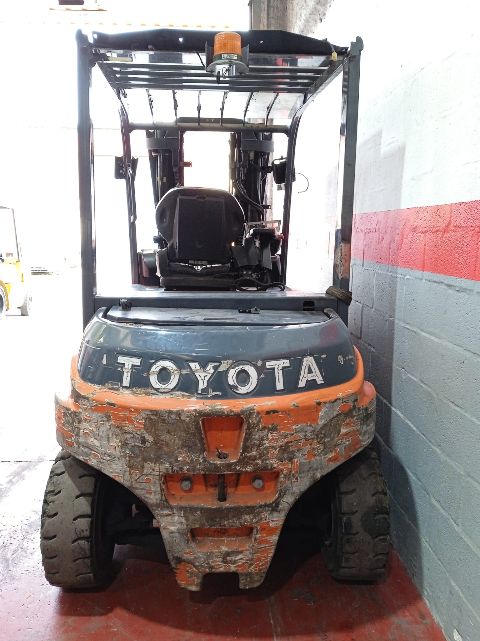 TOYOTA 8FBMT45 - Imagen 3